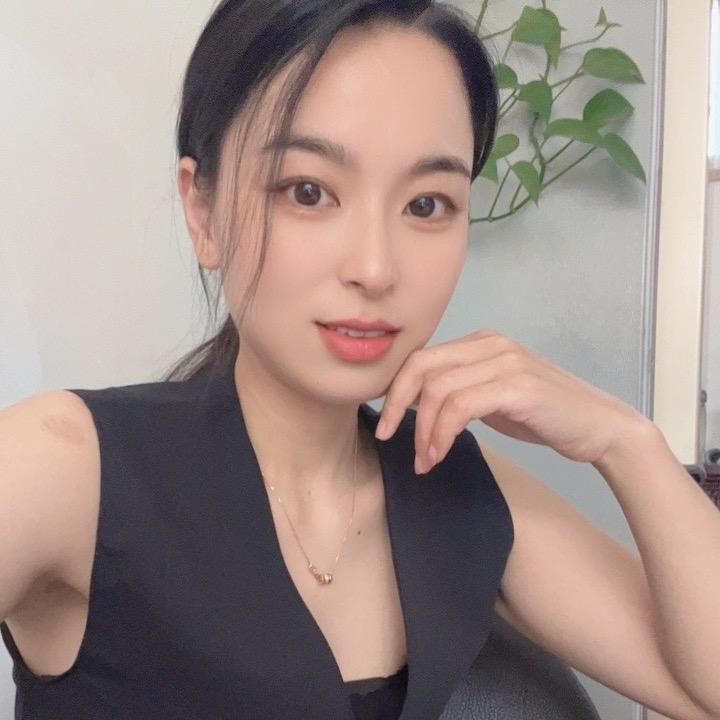 👄💕燕丫头👄💕