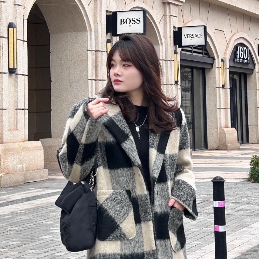 青青不轻（140斤衣橱）@抖音