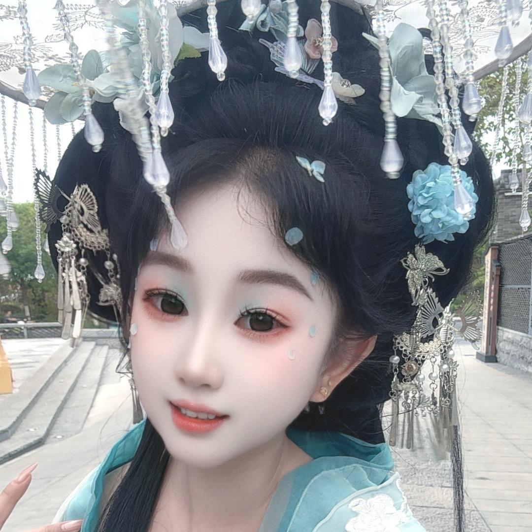 丫头很哇塞