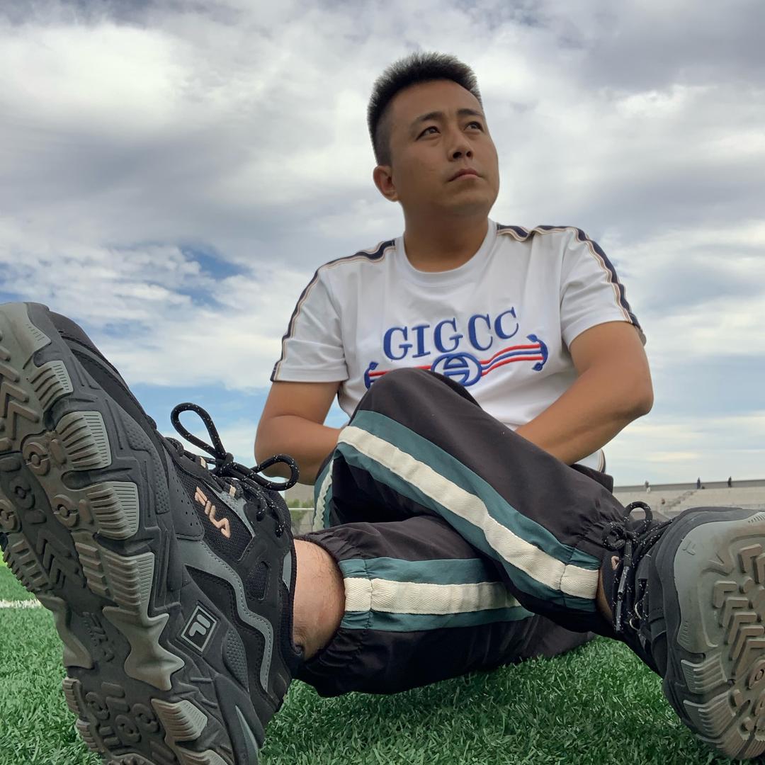 “河北彭于晏”