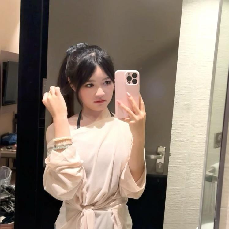 77💞