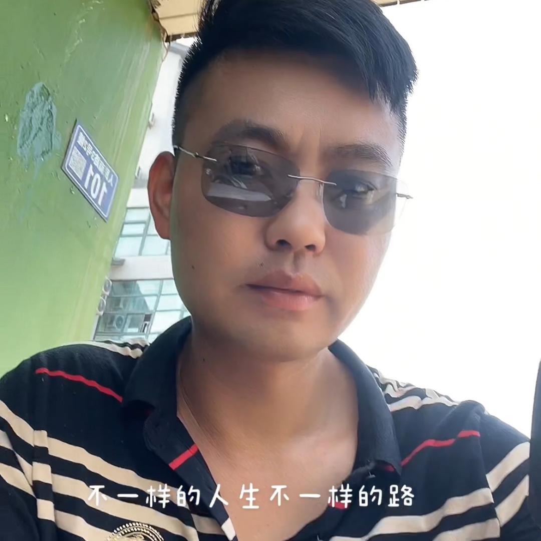 🏇苏C梁哥