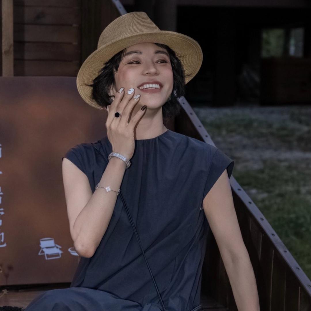 丽霞服装【轻奢返场】