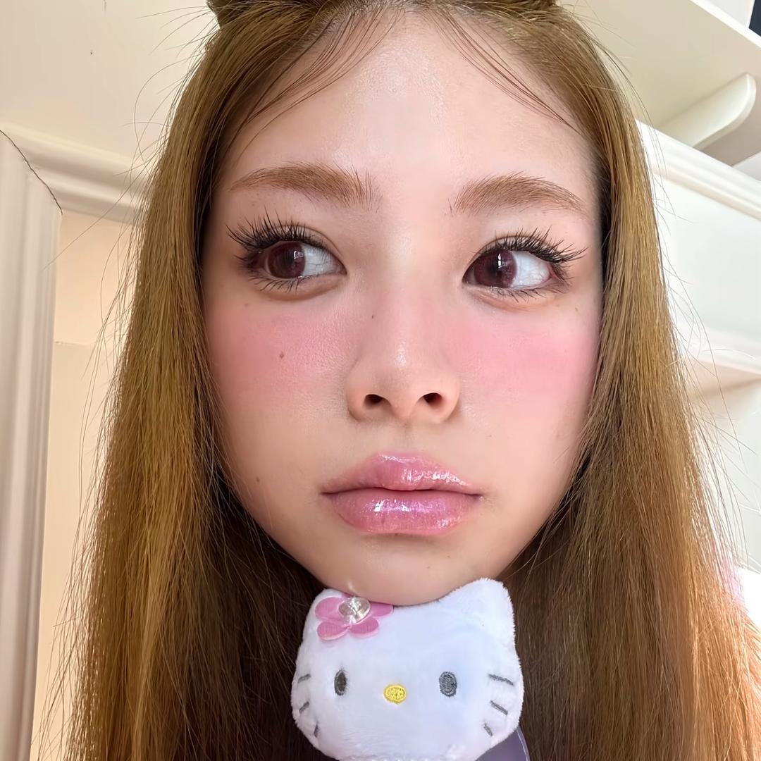 头低低