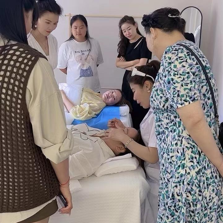 洛阳褚梅绝斑术