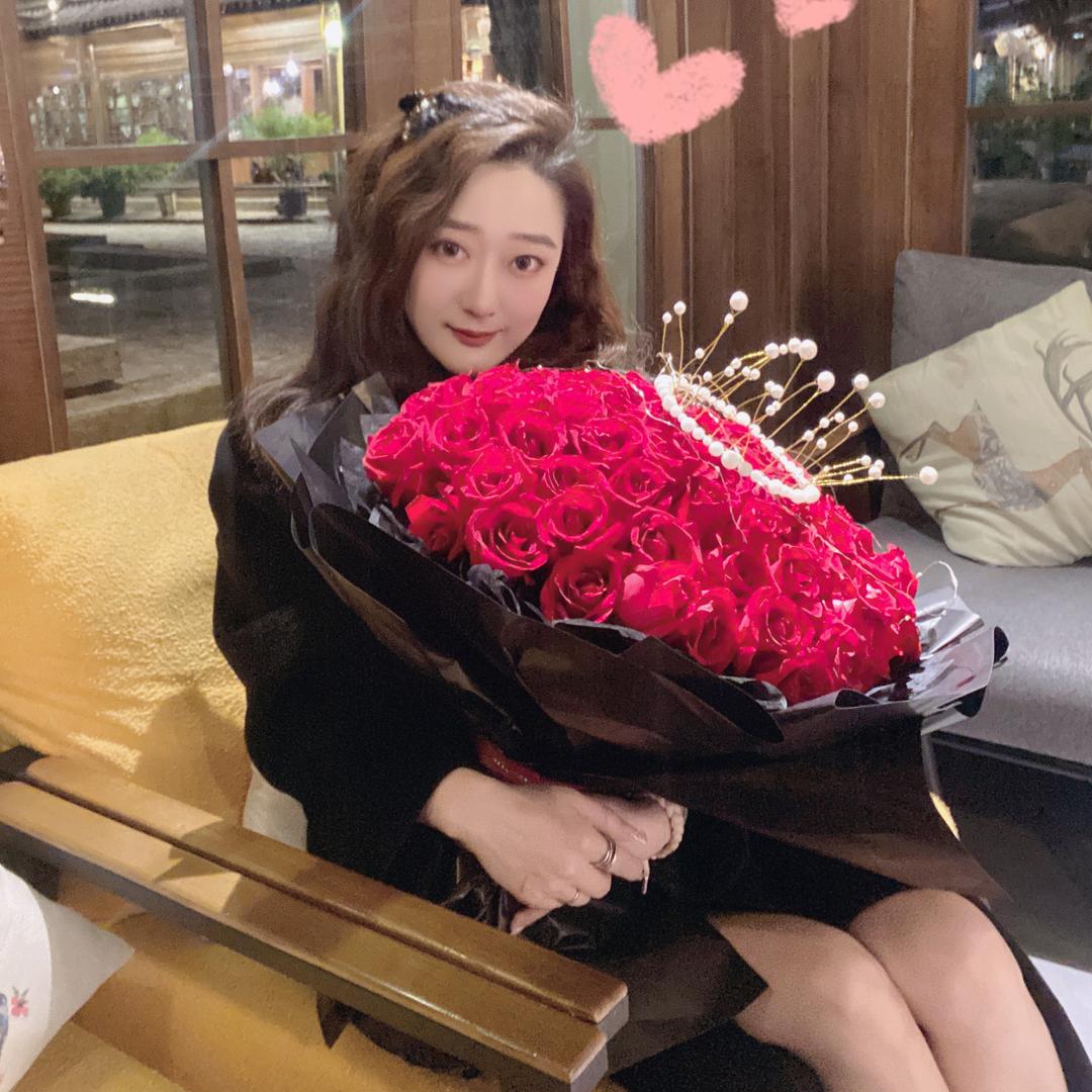 月寶和她的10只猫猫丶