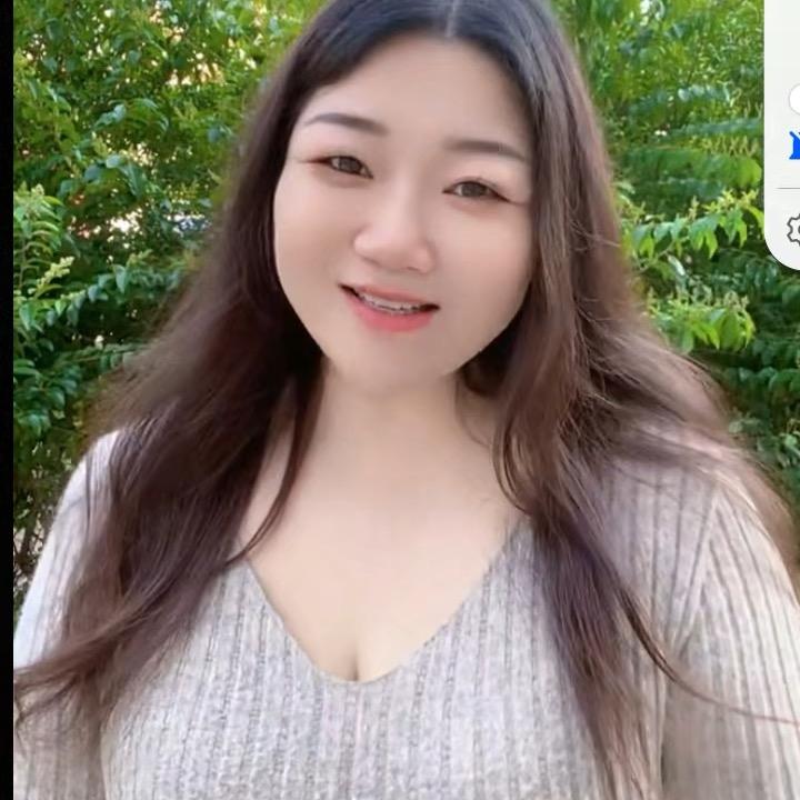 小梅在上海居家不考证