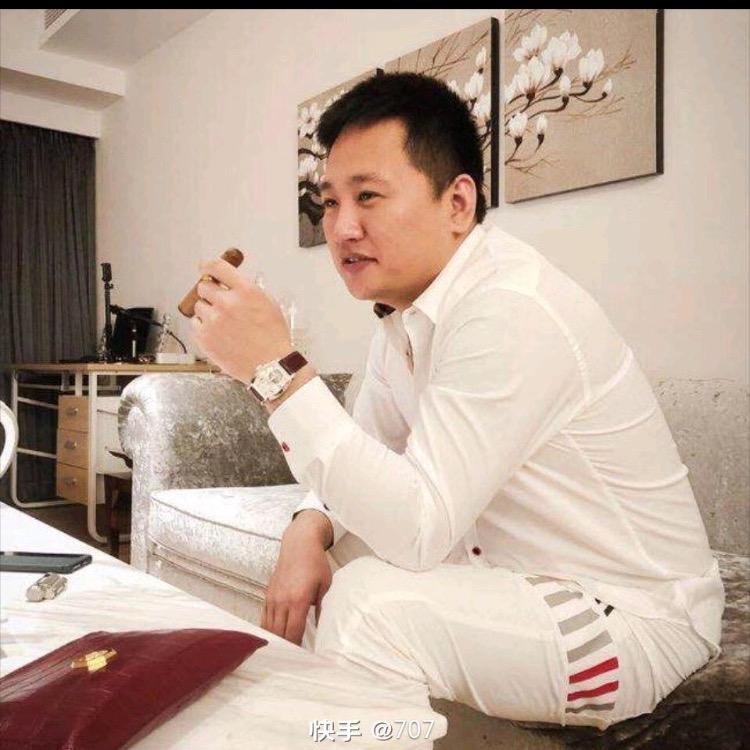 幻影哥12月8日12点8分商城开业，