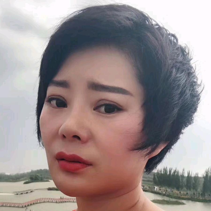 鲁家果业鲁艳娜