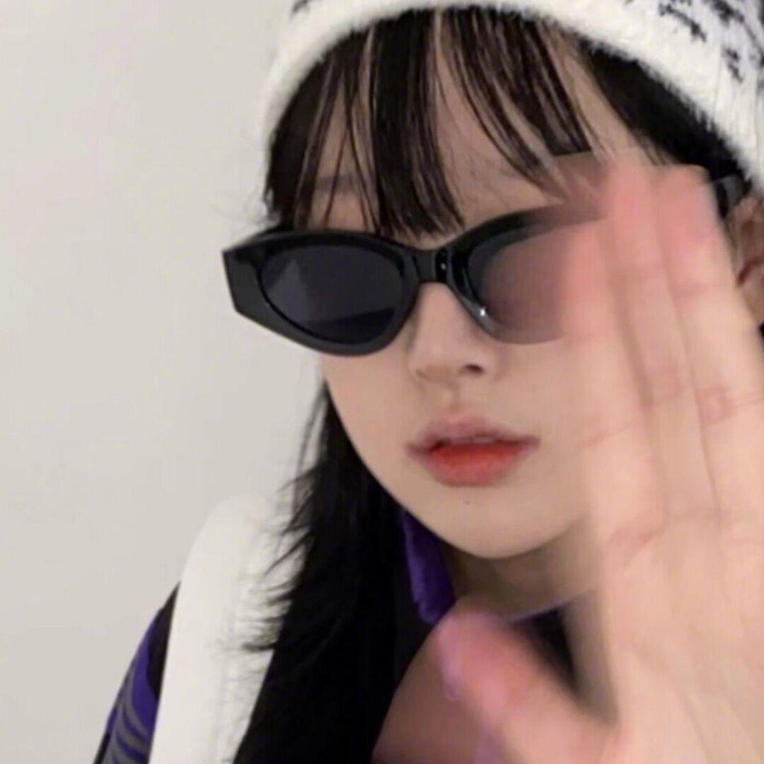 深情小美