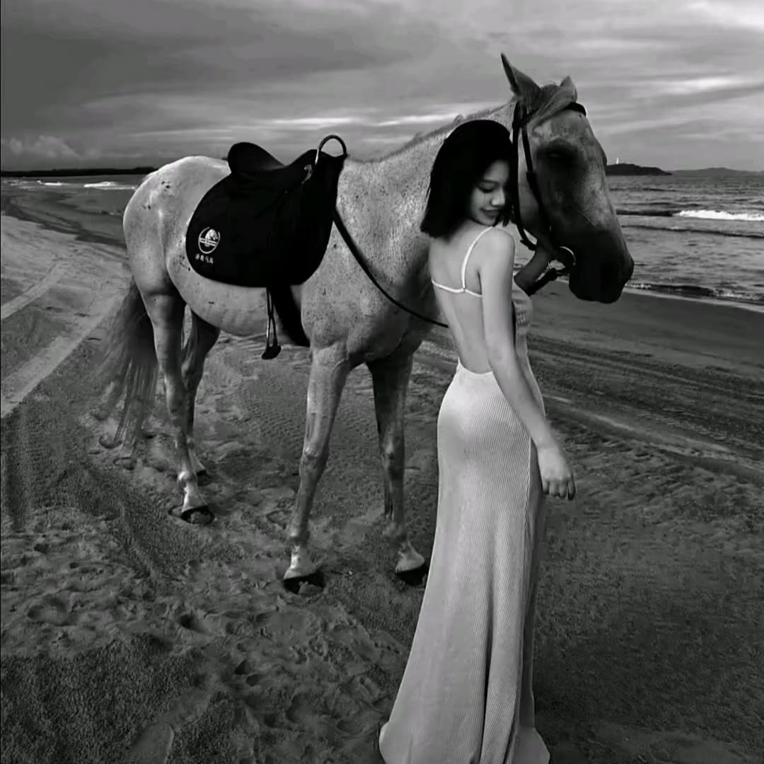 老公站街我数钱