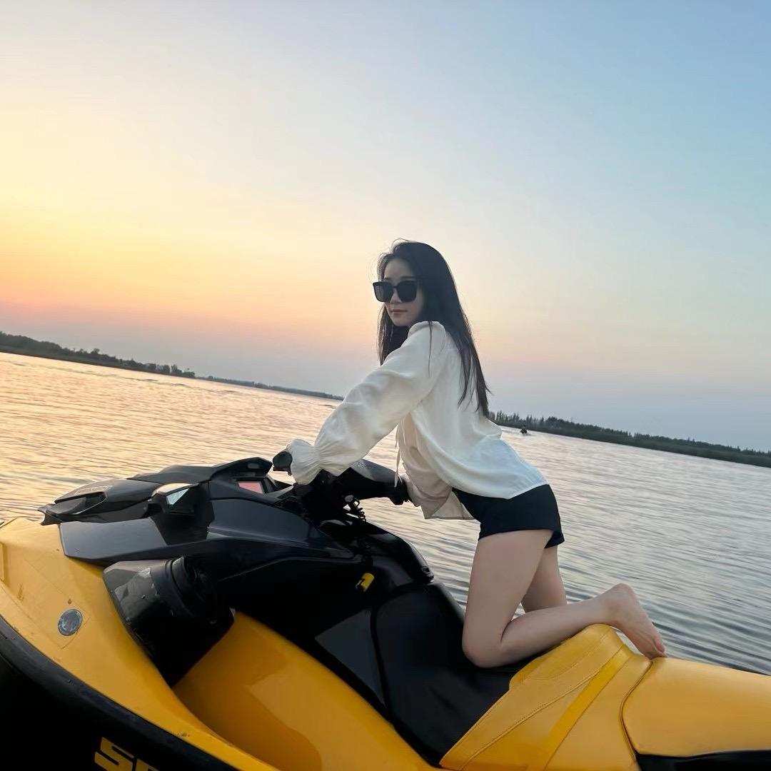 小涵.