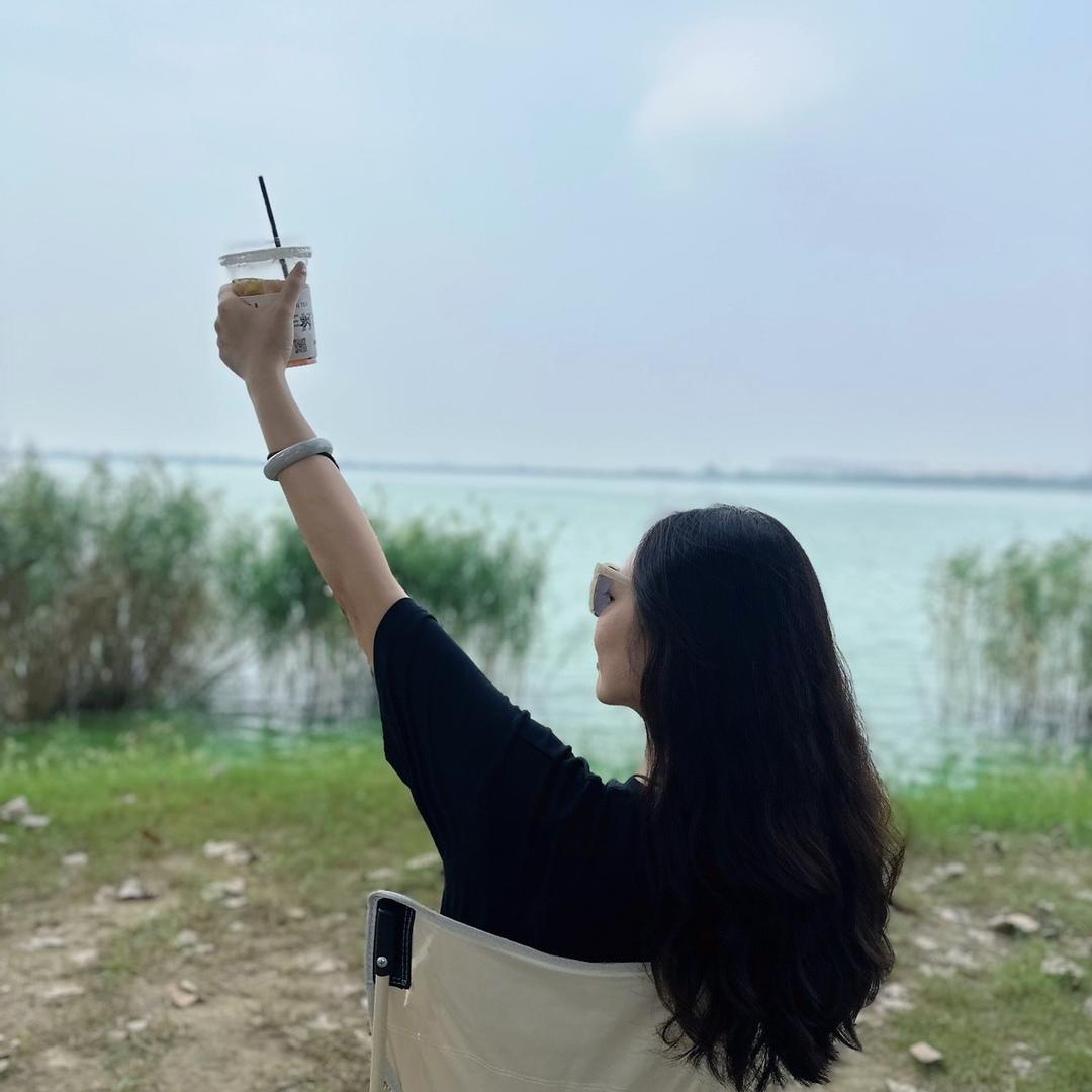 墨墨。