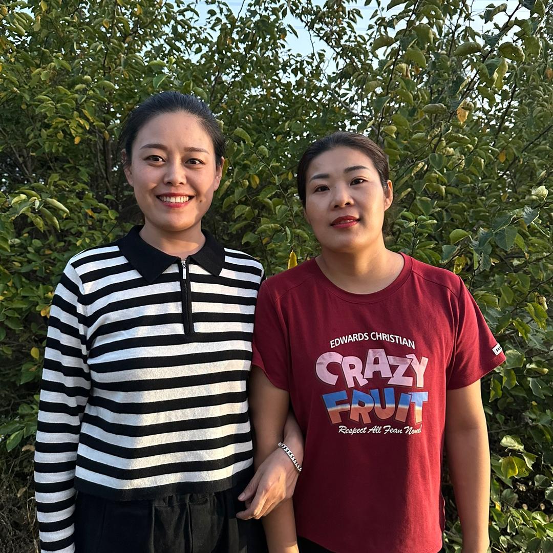 彤彤妈一家人