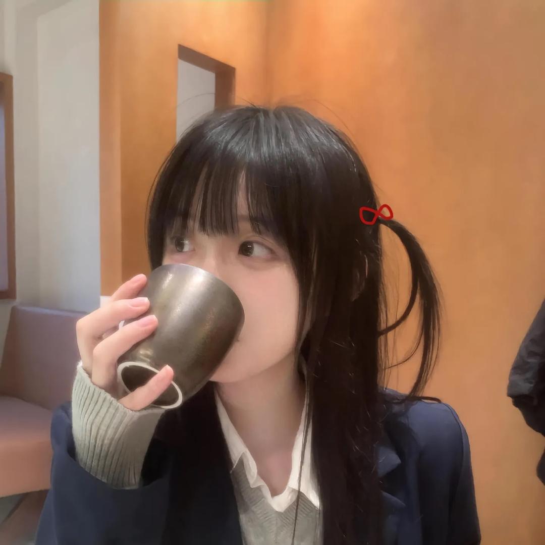 洛阳变装果果