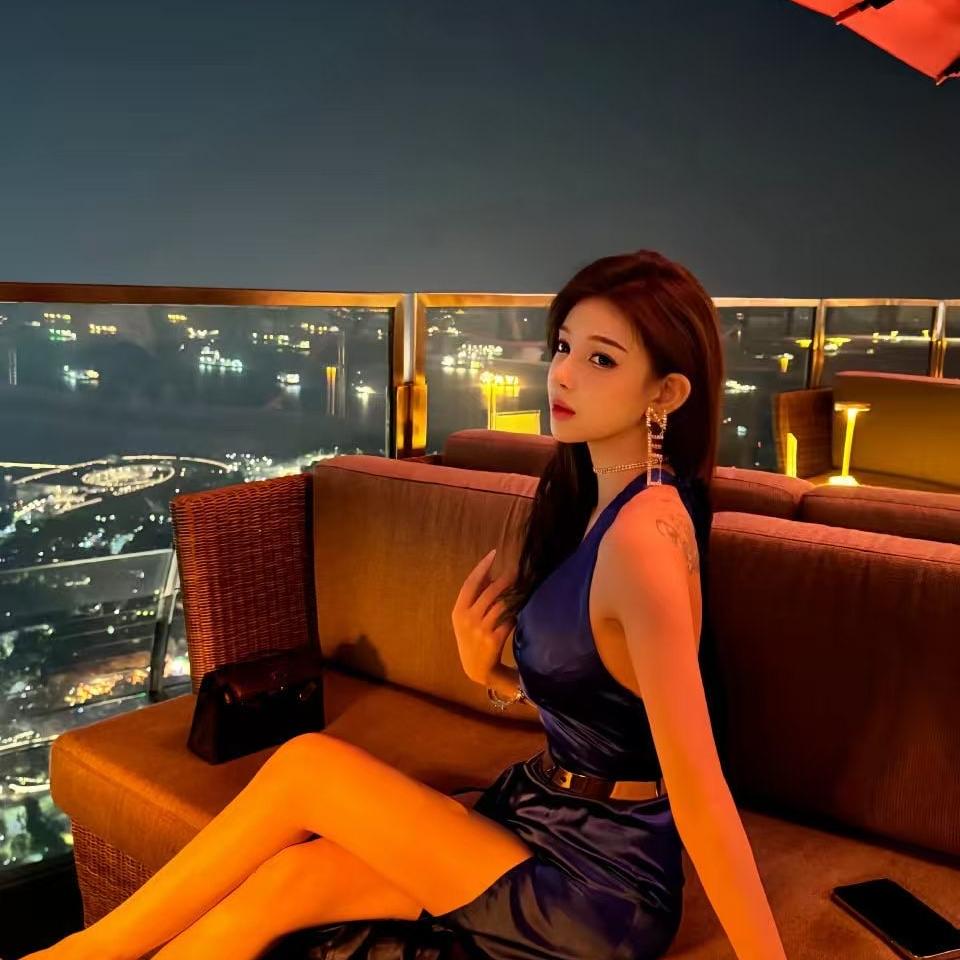 霜秋科技潮流精选工厂店