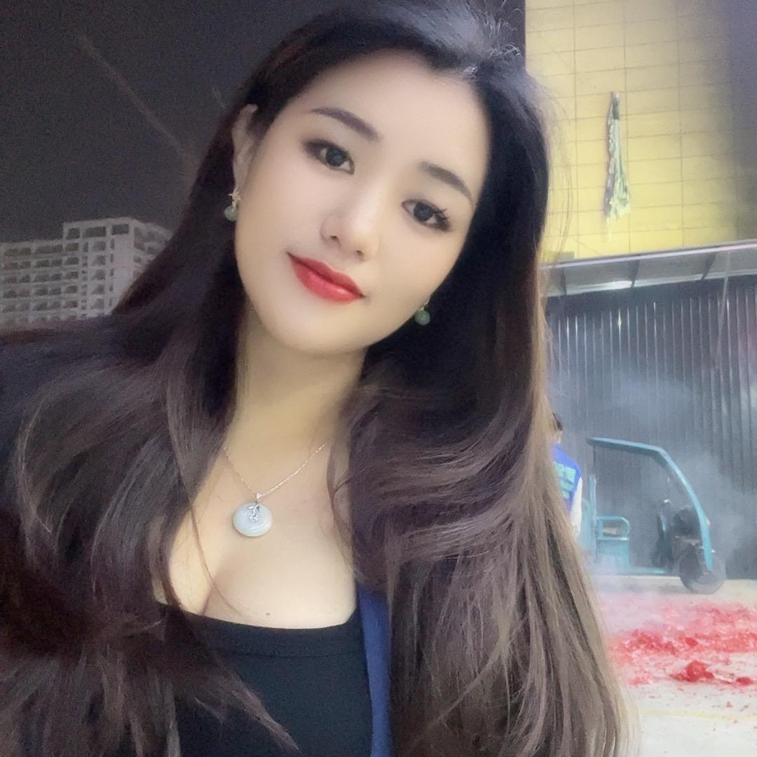 城外的女孩👧