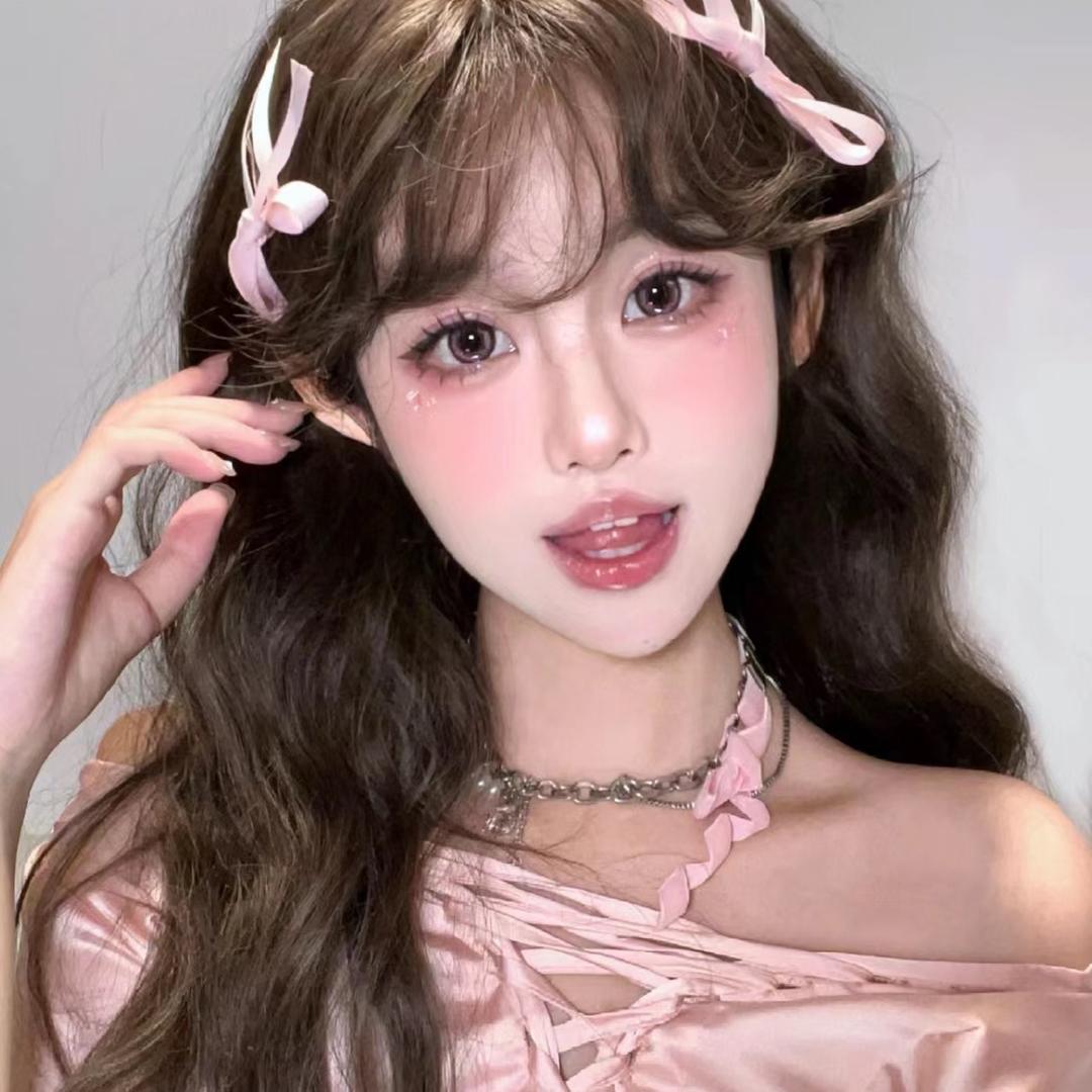 牙牙ꉂ ･ ･ ☆