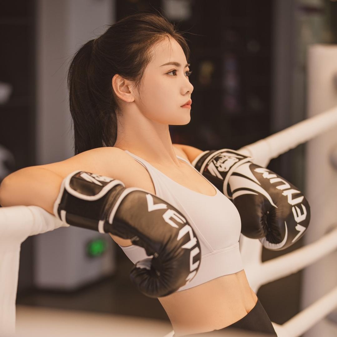 凌小菲