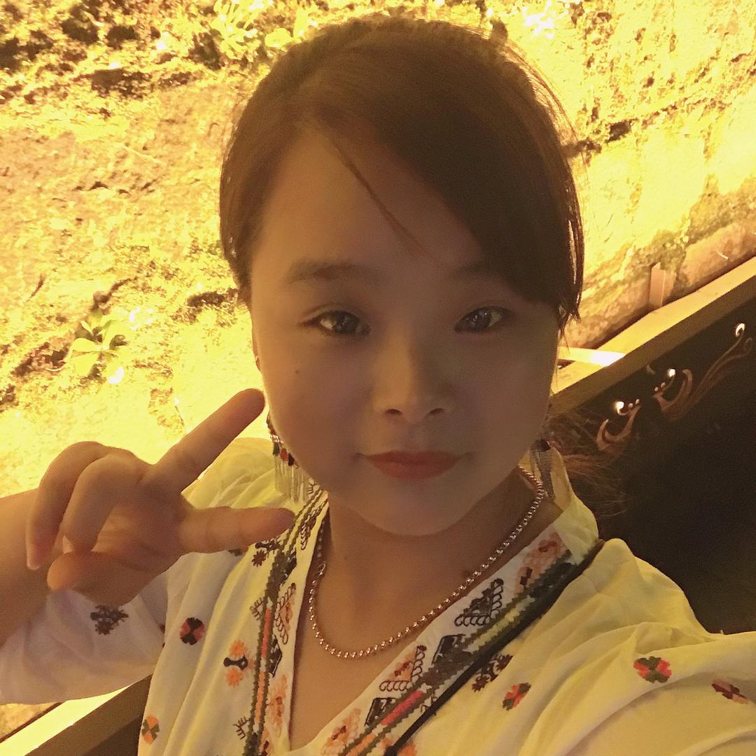 『张芳』✨ 不发脾气只发财💞