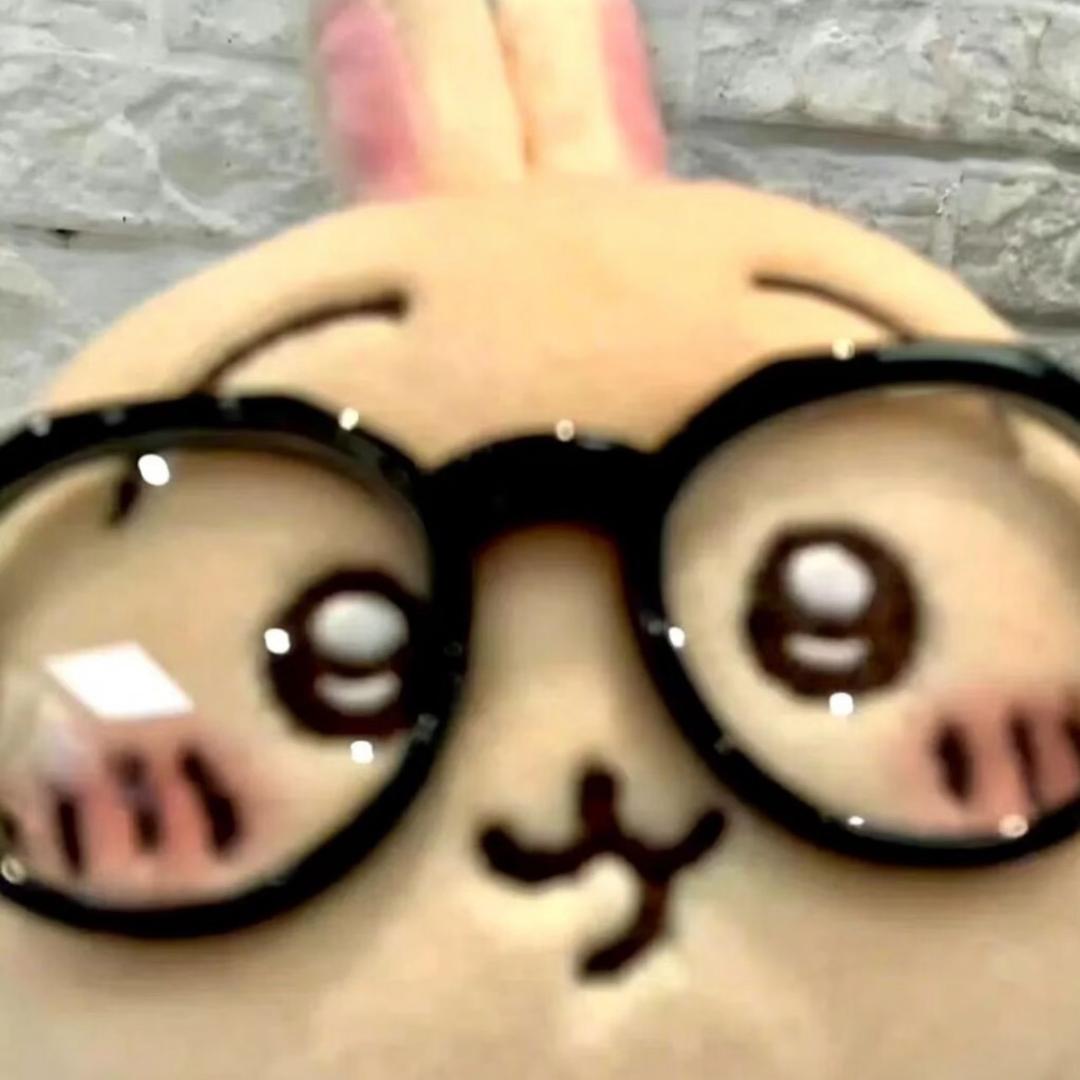 西西不嘻嘻