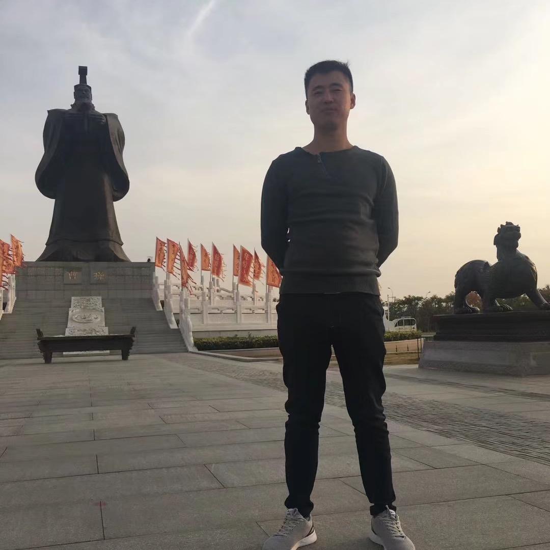 鲁R