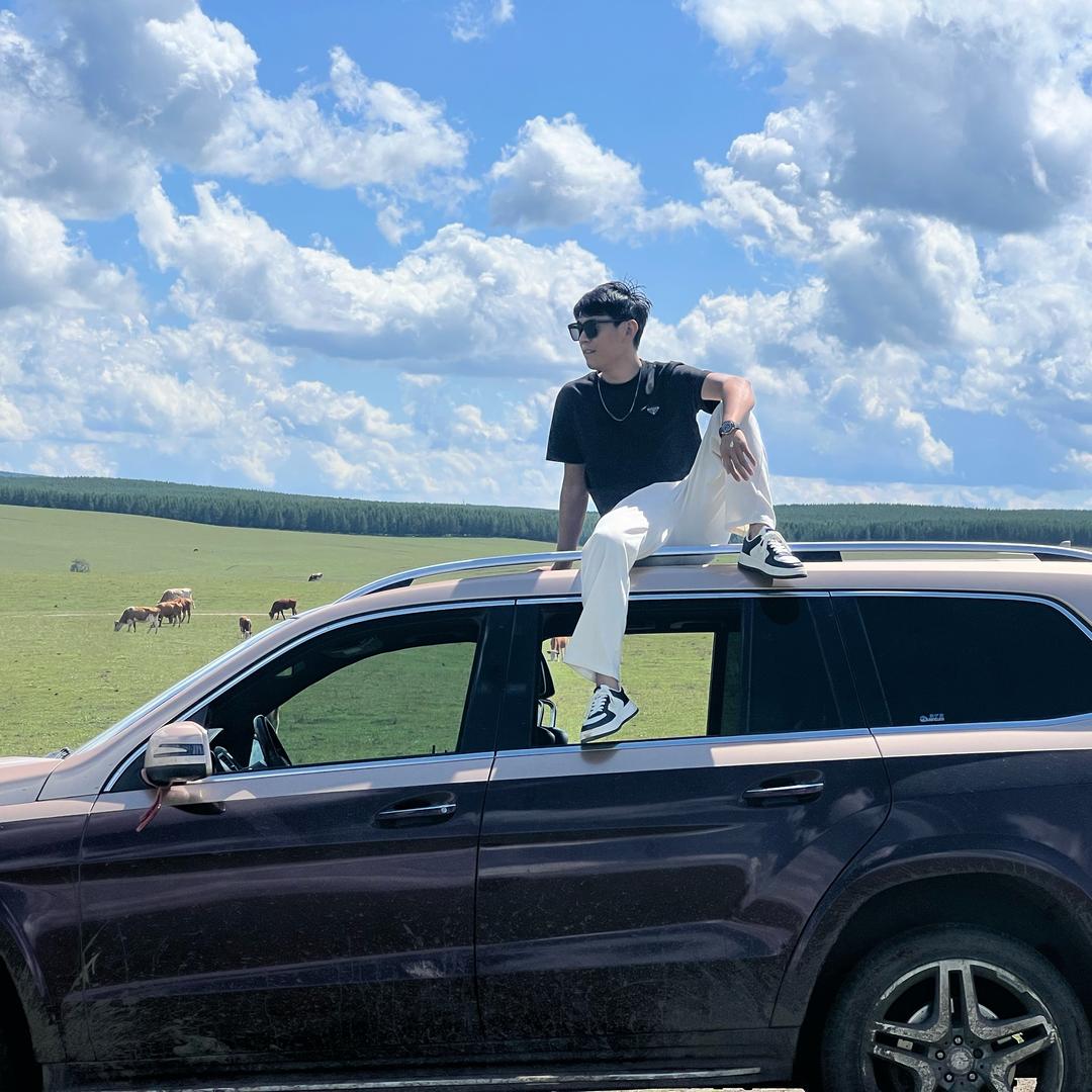 Wy。