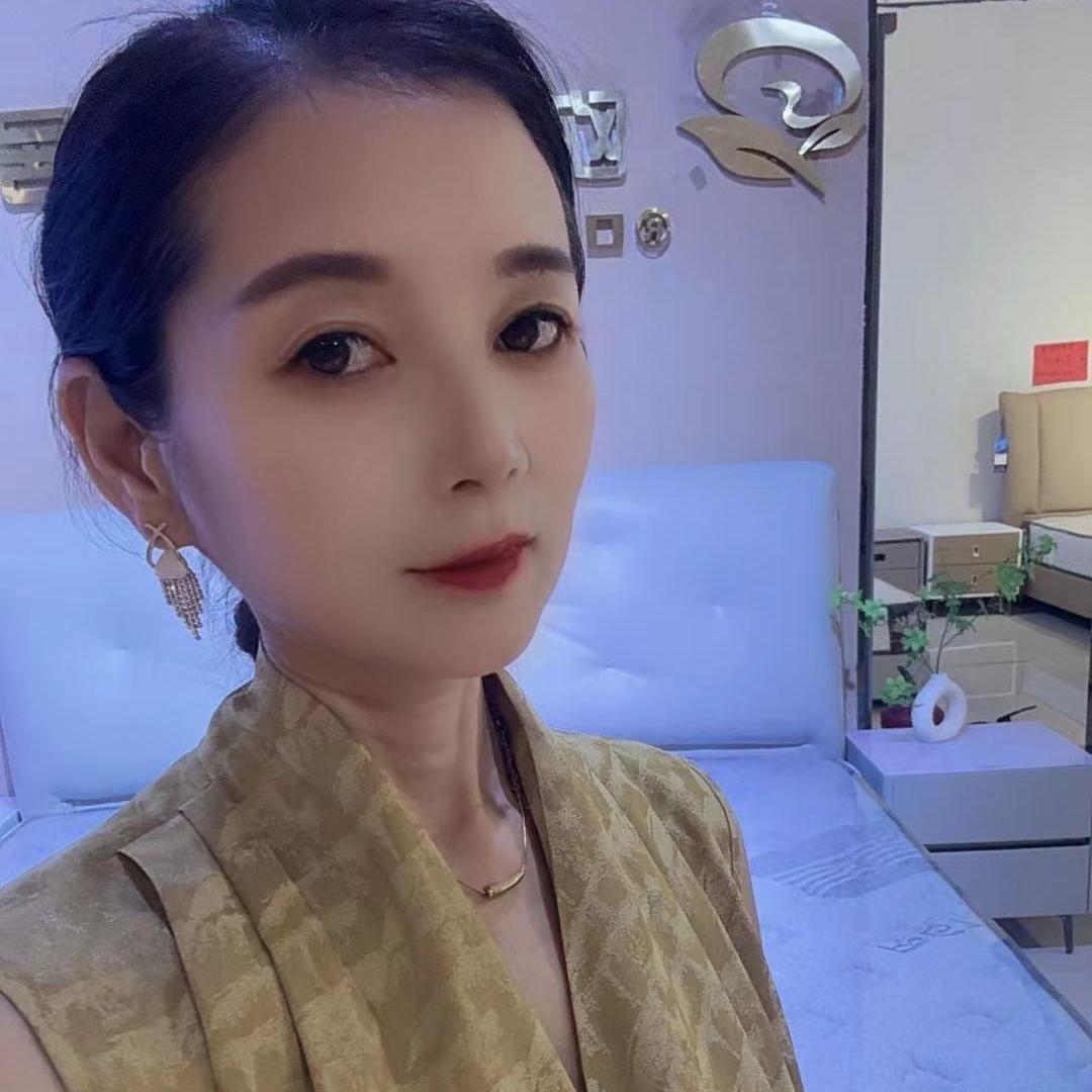 滑县万古蓝天家居广场