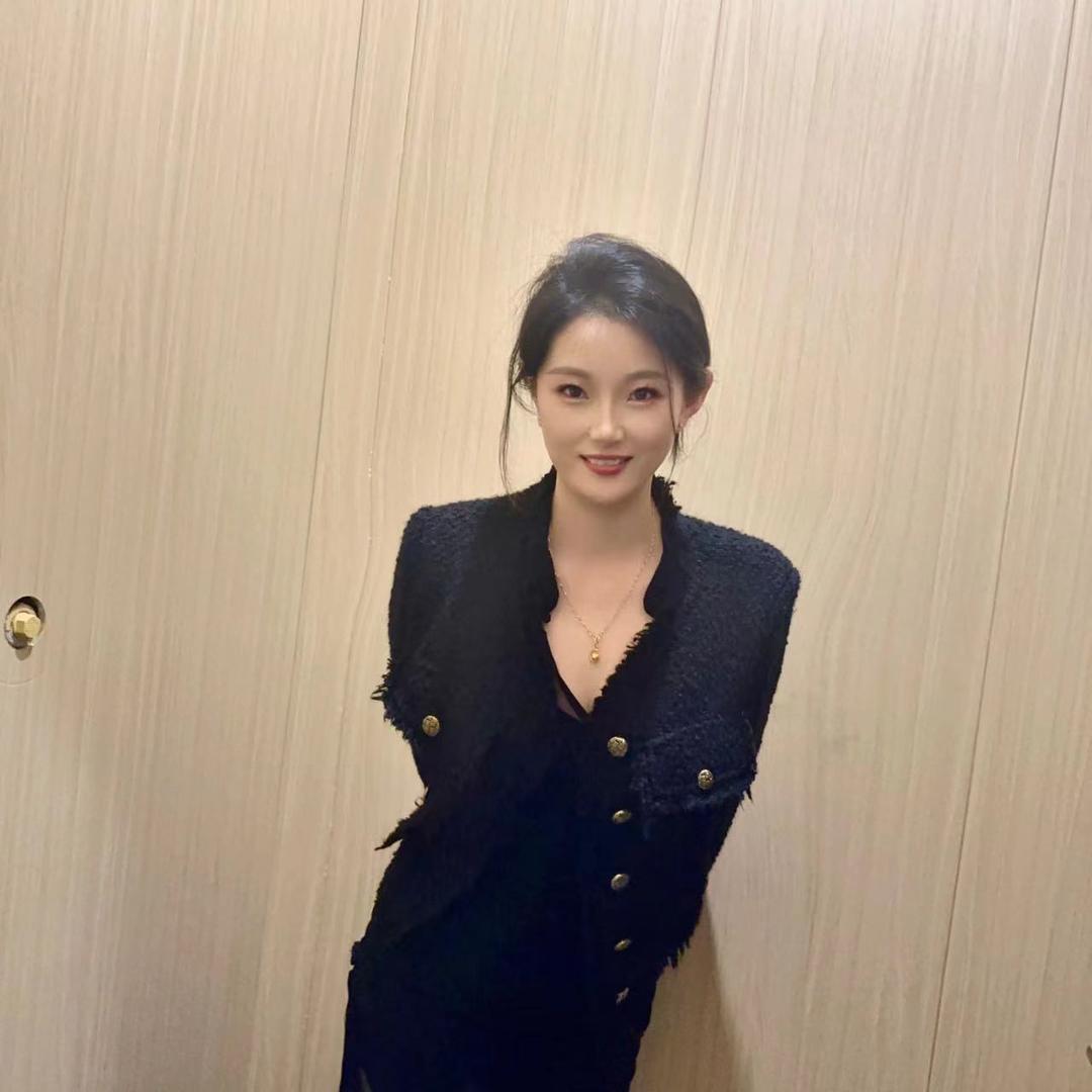 五路财神的掌上明珠💎