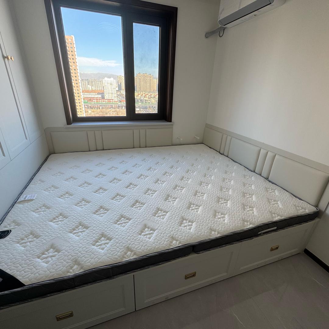 在呼市做床垫的小赵