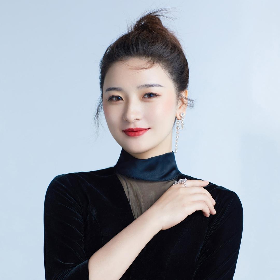 吴逗逗｜橱窗有福利