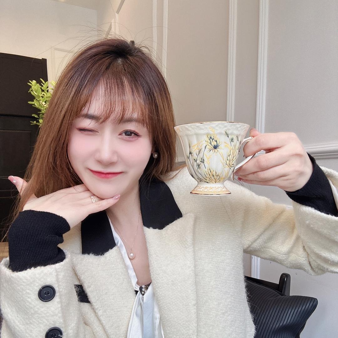 丁蜜蜜✨