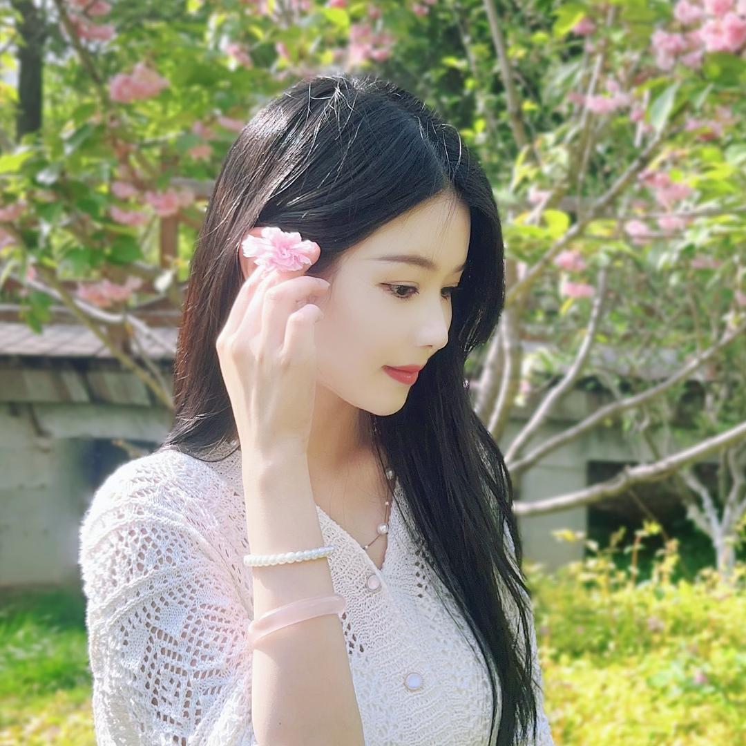 小亿