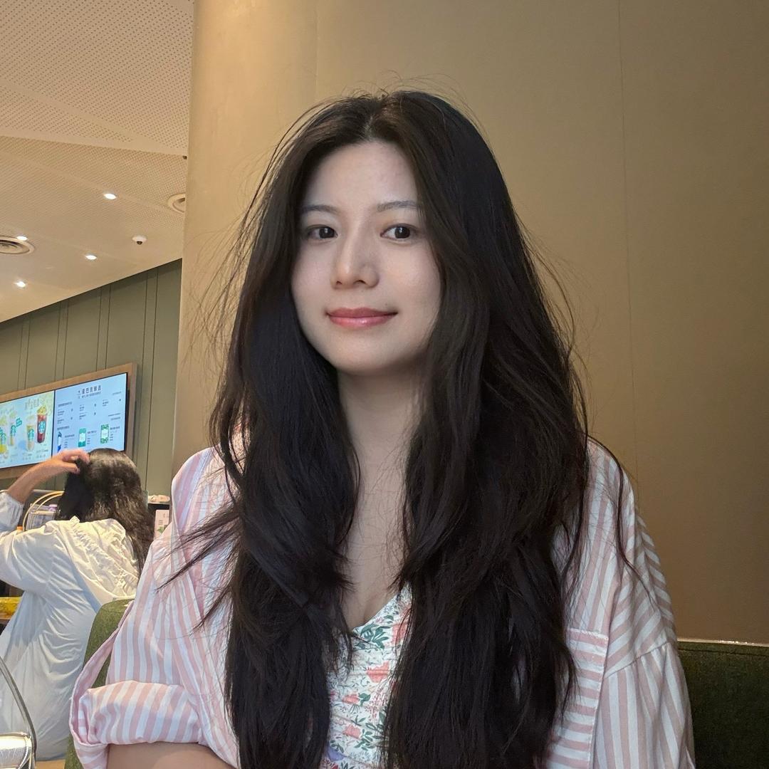 夏天吃巧克力冰淇淋