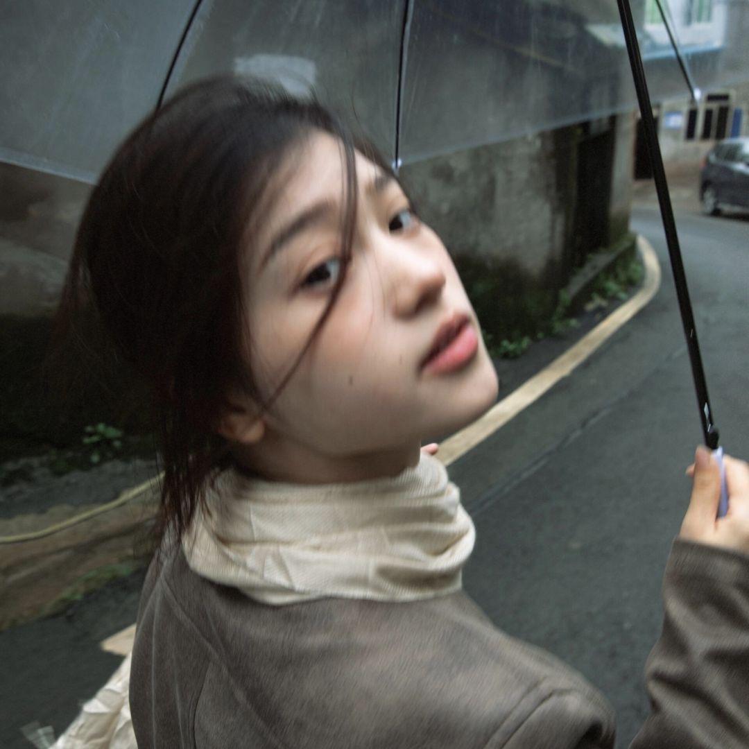 ᵕ̈忧郁的城市入.