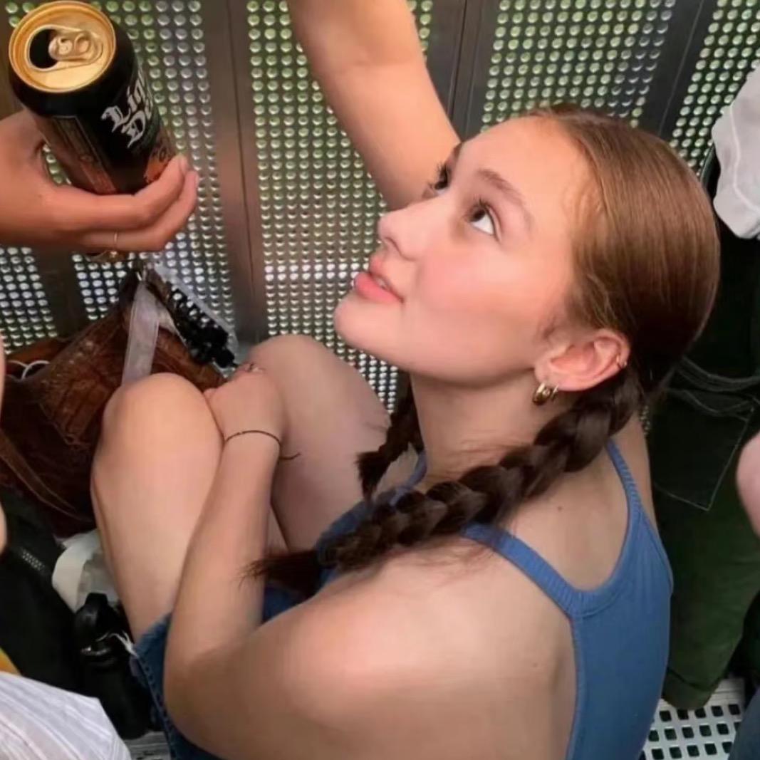 强壮英勇大美女