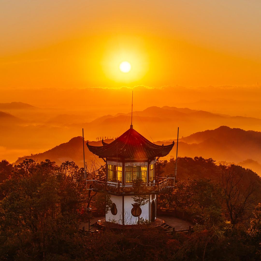 夕夕秀才环球自驾游