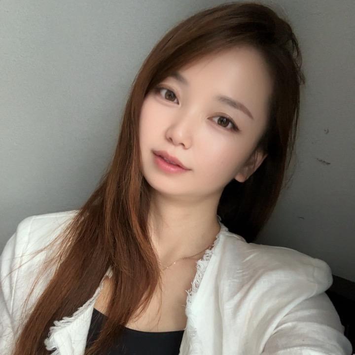 时阿妮