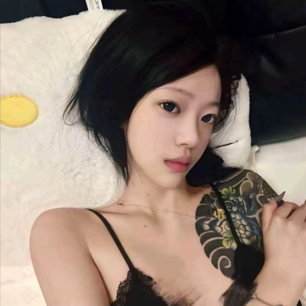 嘟嘟.