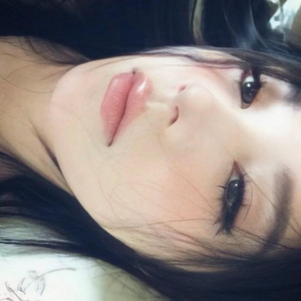 美丽女同学