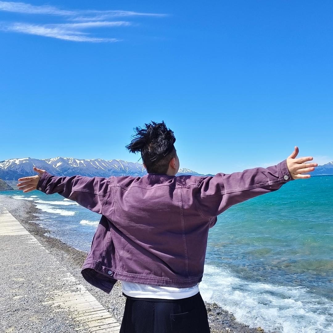 AAA建材批发洪经理