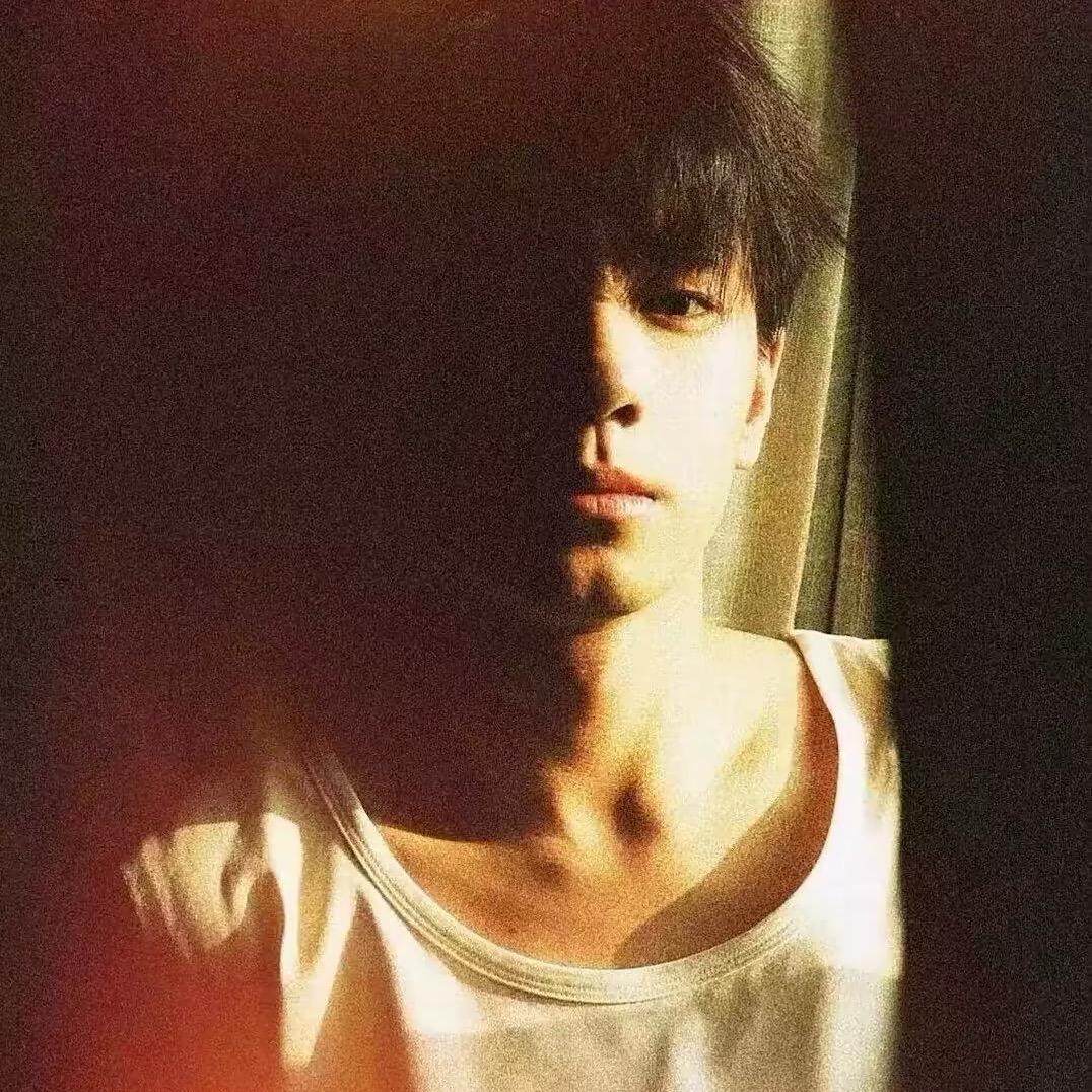 李容豪