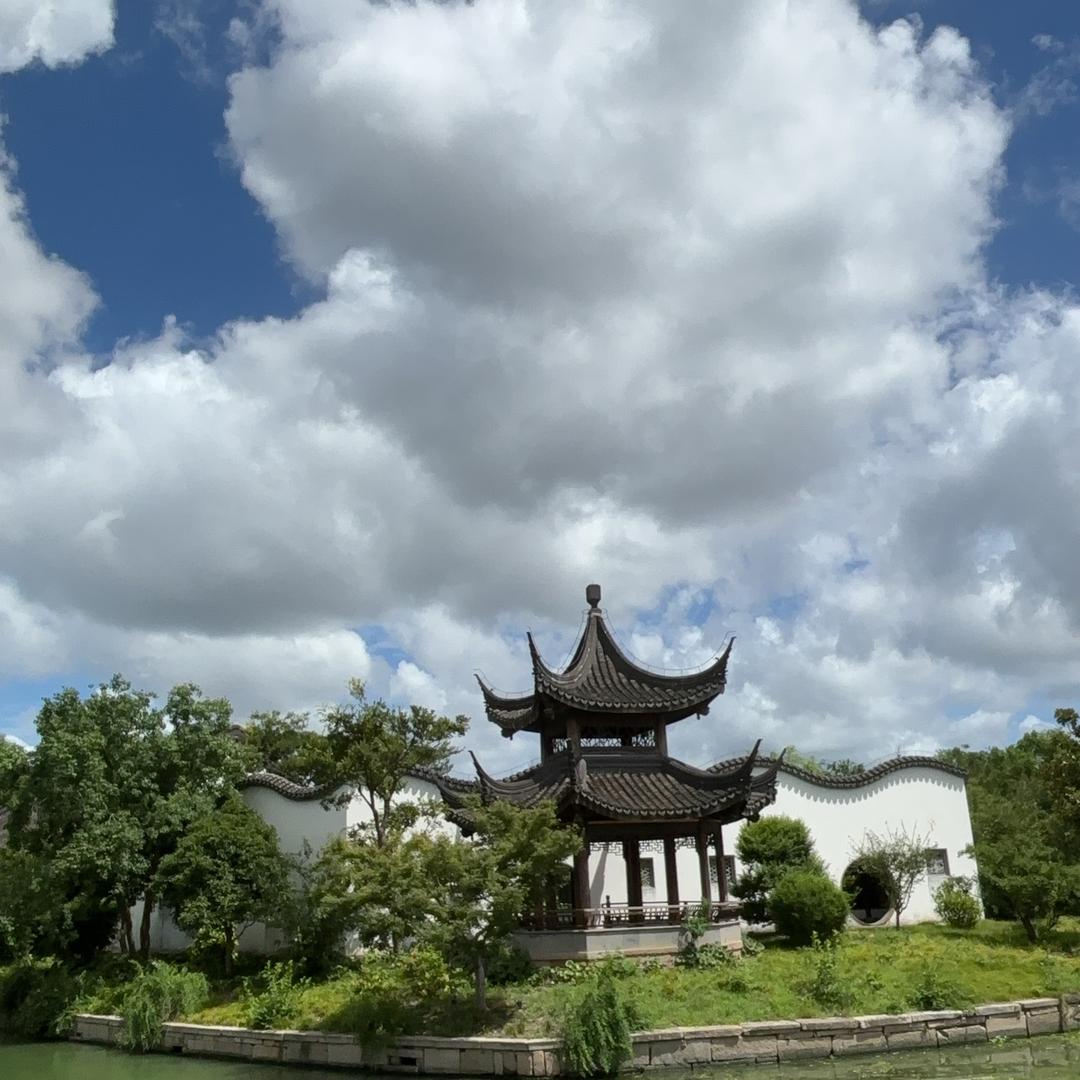 涿州惠友钻石三层运动