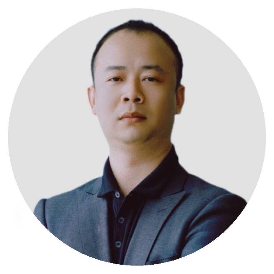 张勇.