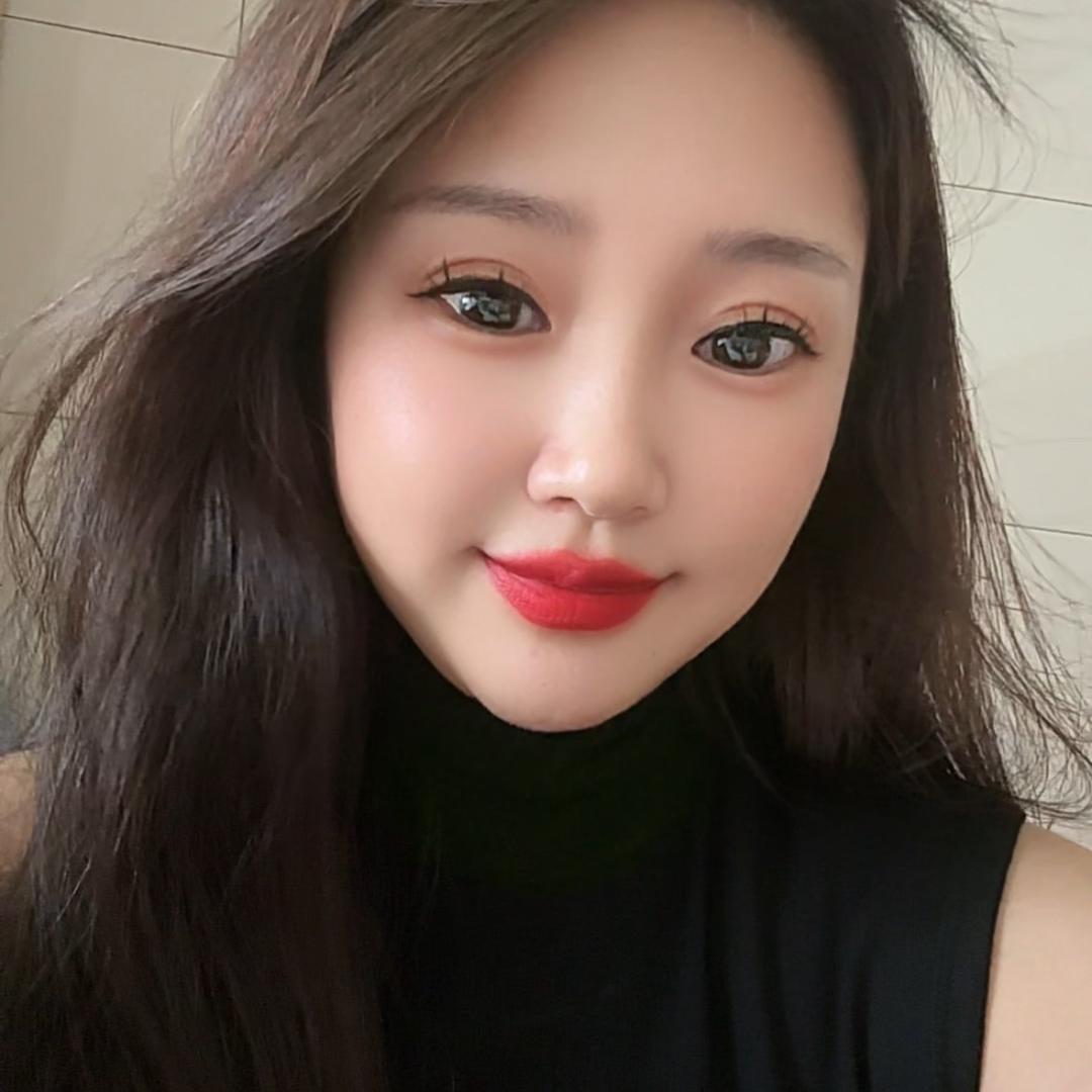 小颖吖
