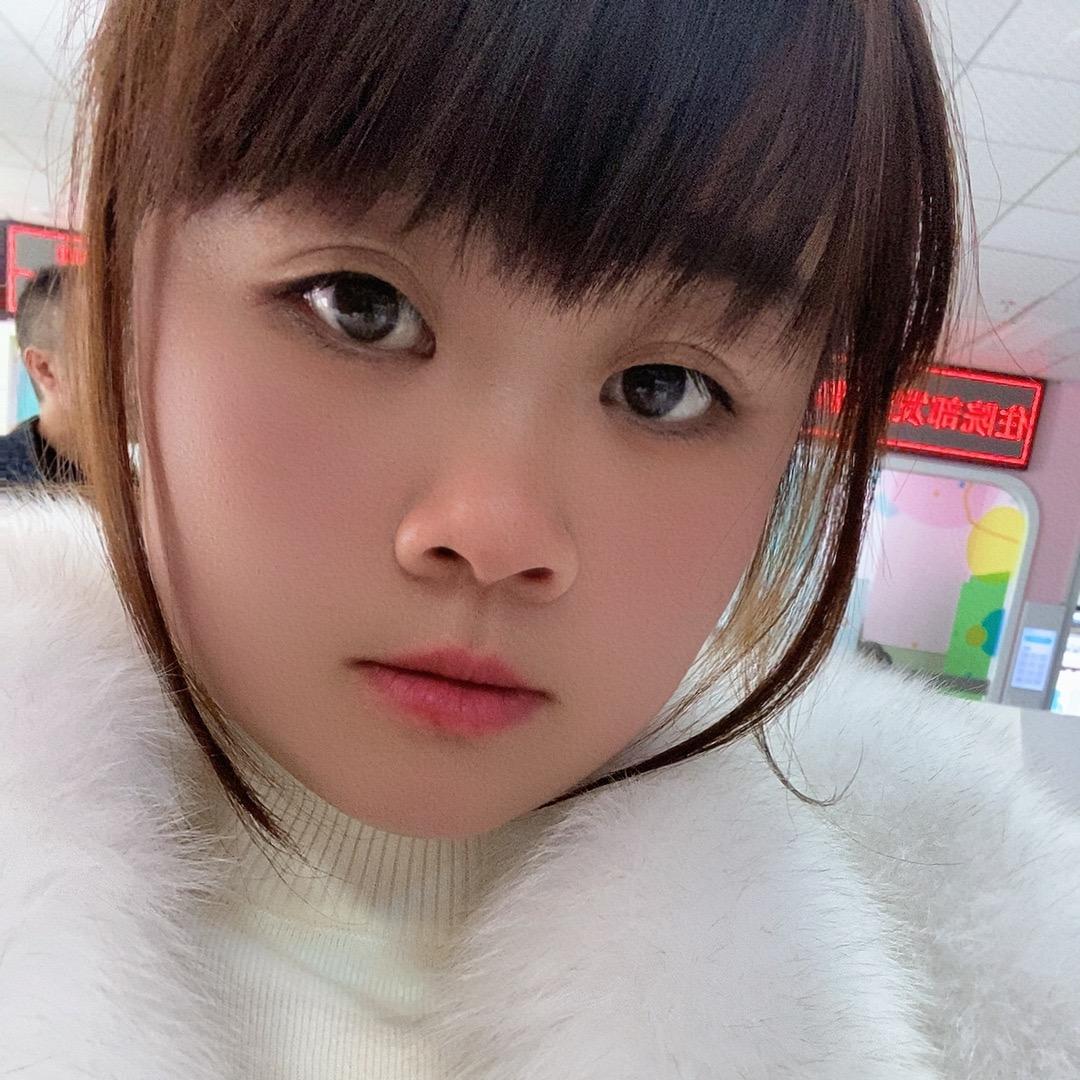 万小姐