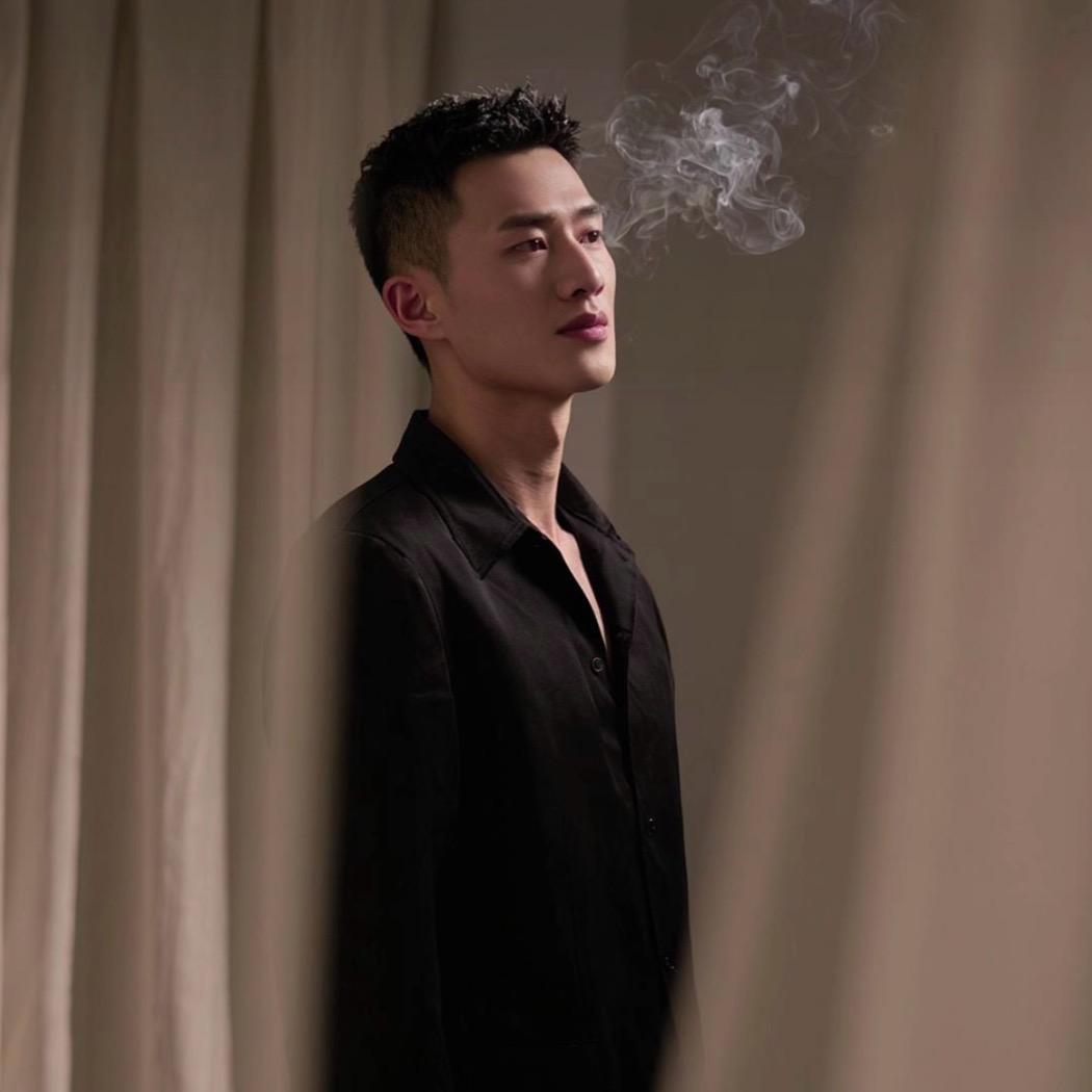 阿肆（爱🎤歌）