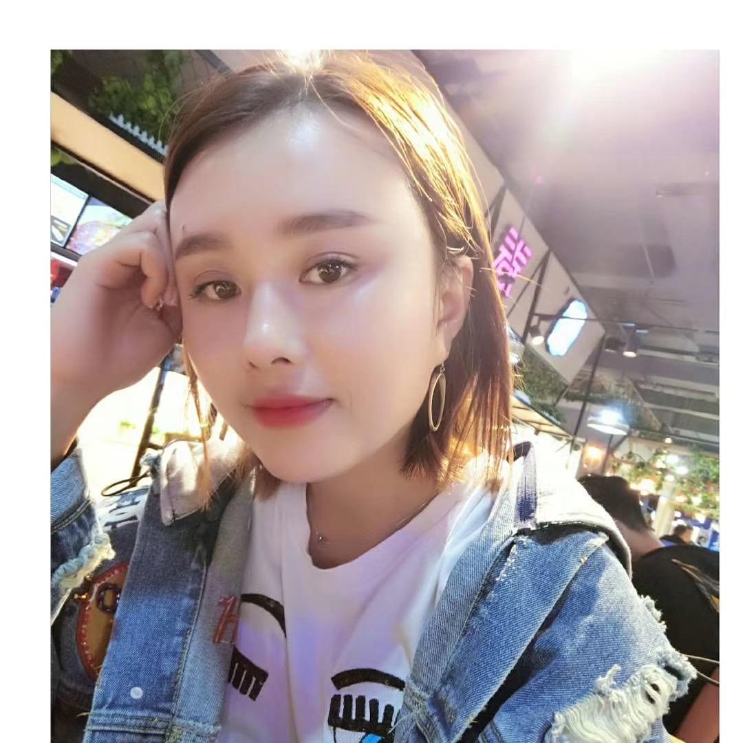 刘小男🌸