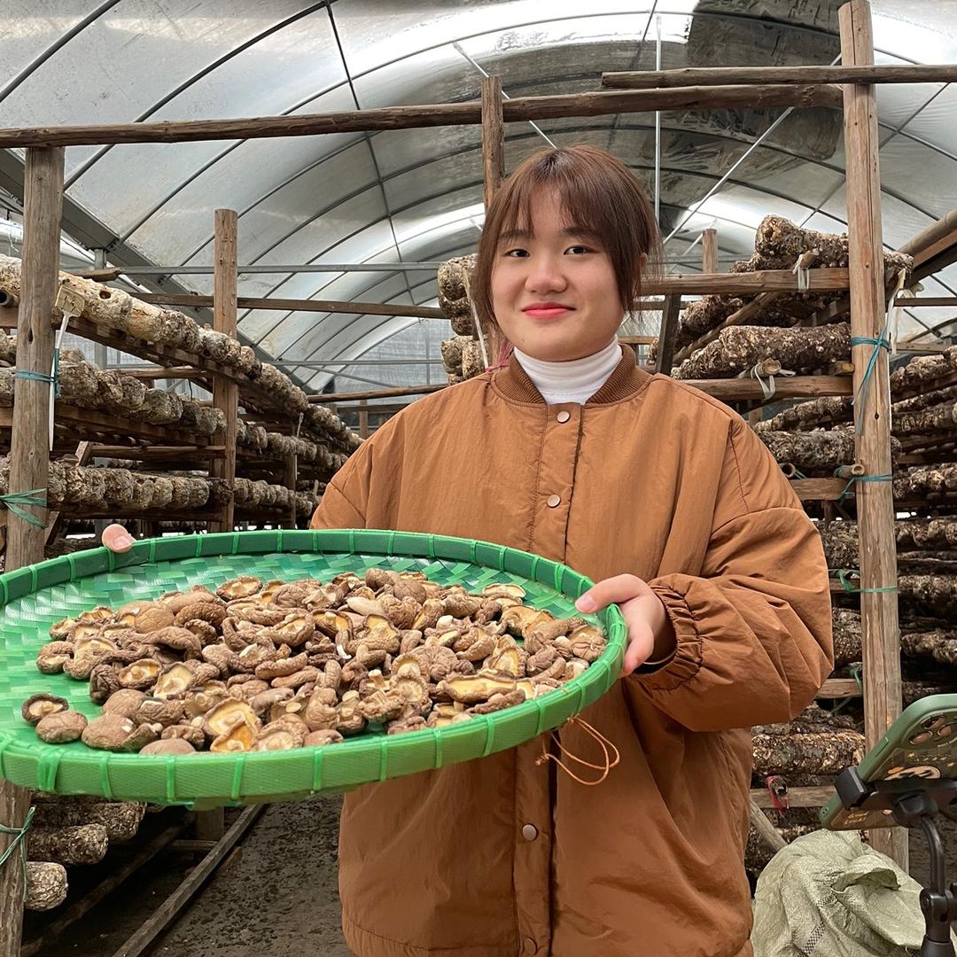 卓鲜电子专营店小吴