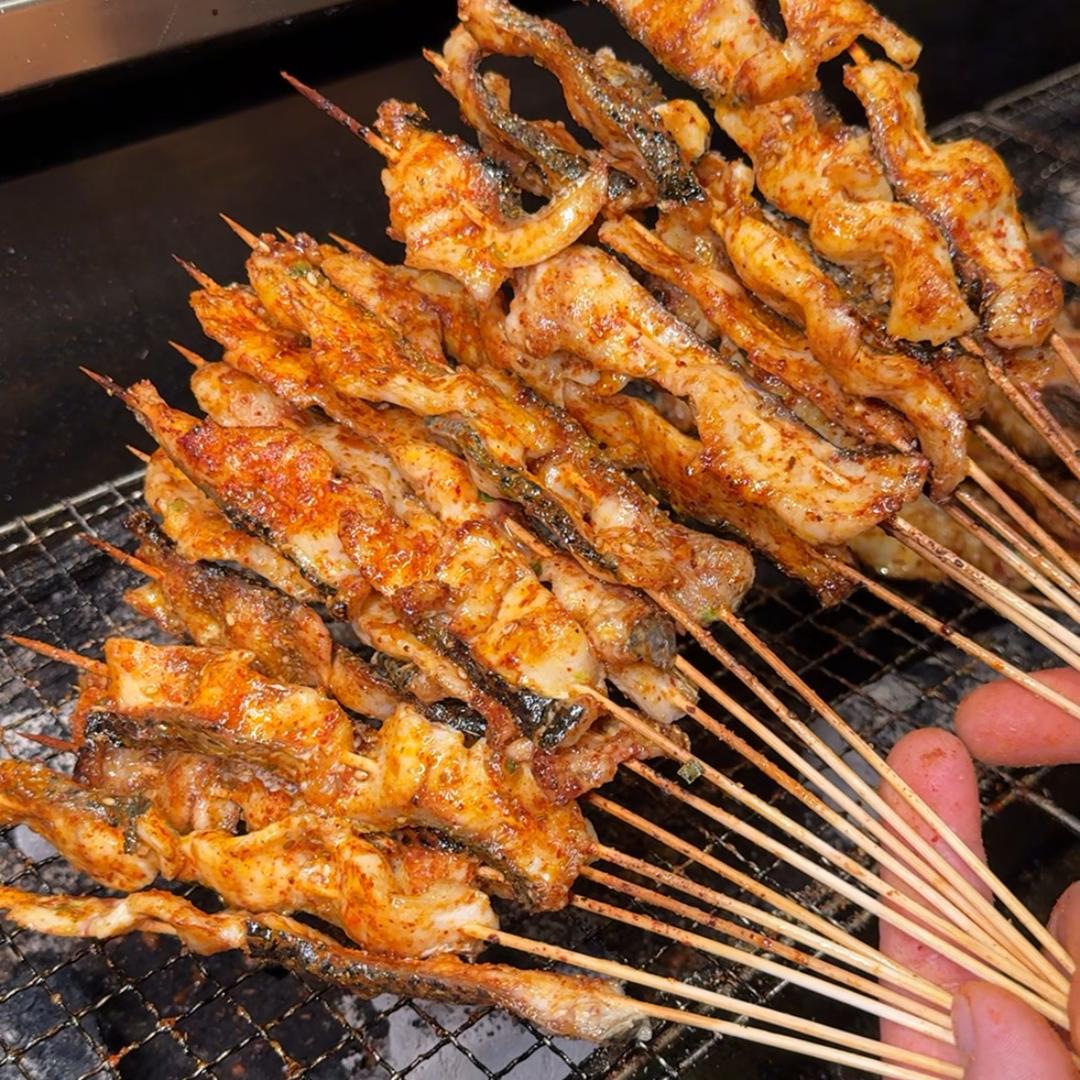 兵哥鲜烫牛肉米线(日记)Jf